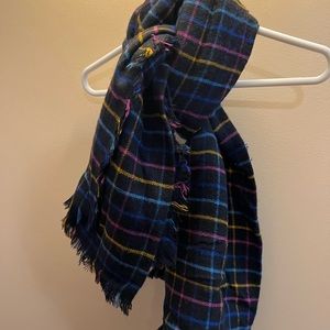 Stripped winter scarf
